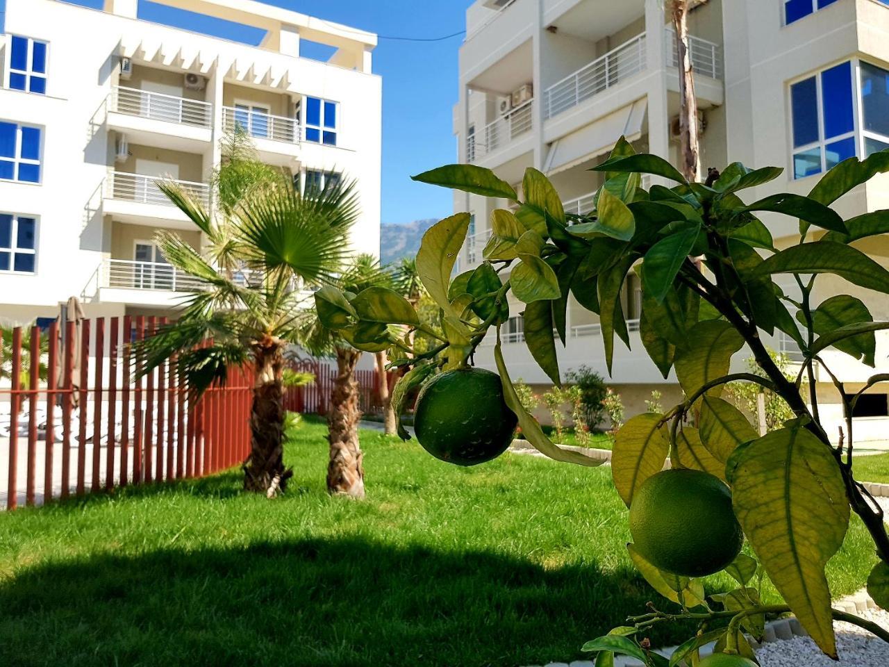 Flori Beach Apartment Radhime Ngoại thất bức ảnh